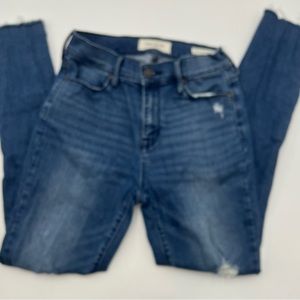 PACSUN High-Rise Ankle Jegging Jeans Size 24 Distressed front Raw ankles